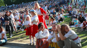 TÜS Tartu laulupeo Õnn ja rõõm peakontserdil 22.06.2024 / Foto: Airika Harrik (ERR)